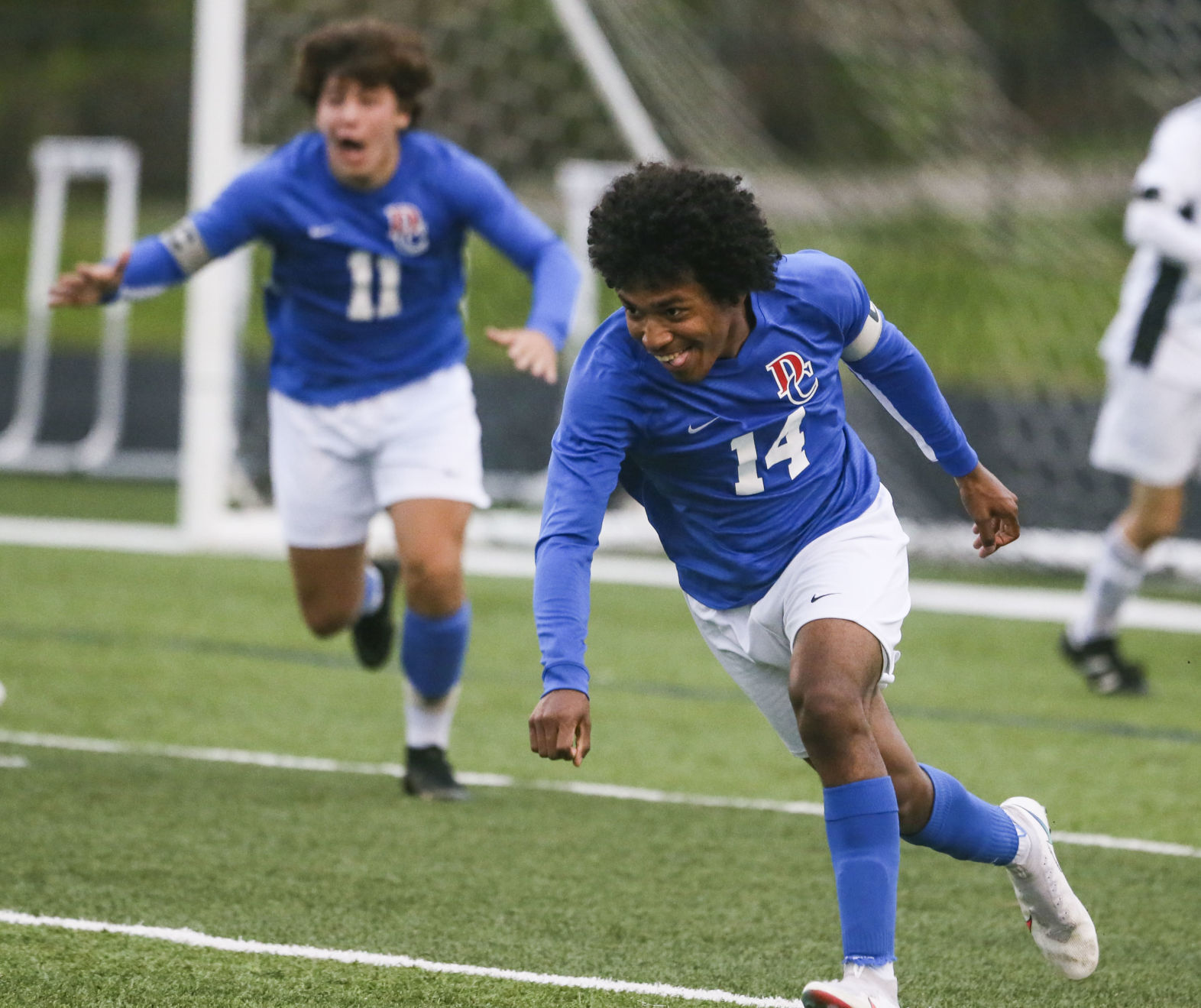 050321-qc-spt-hem-central-soccer-04.JPG